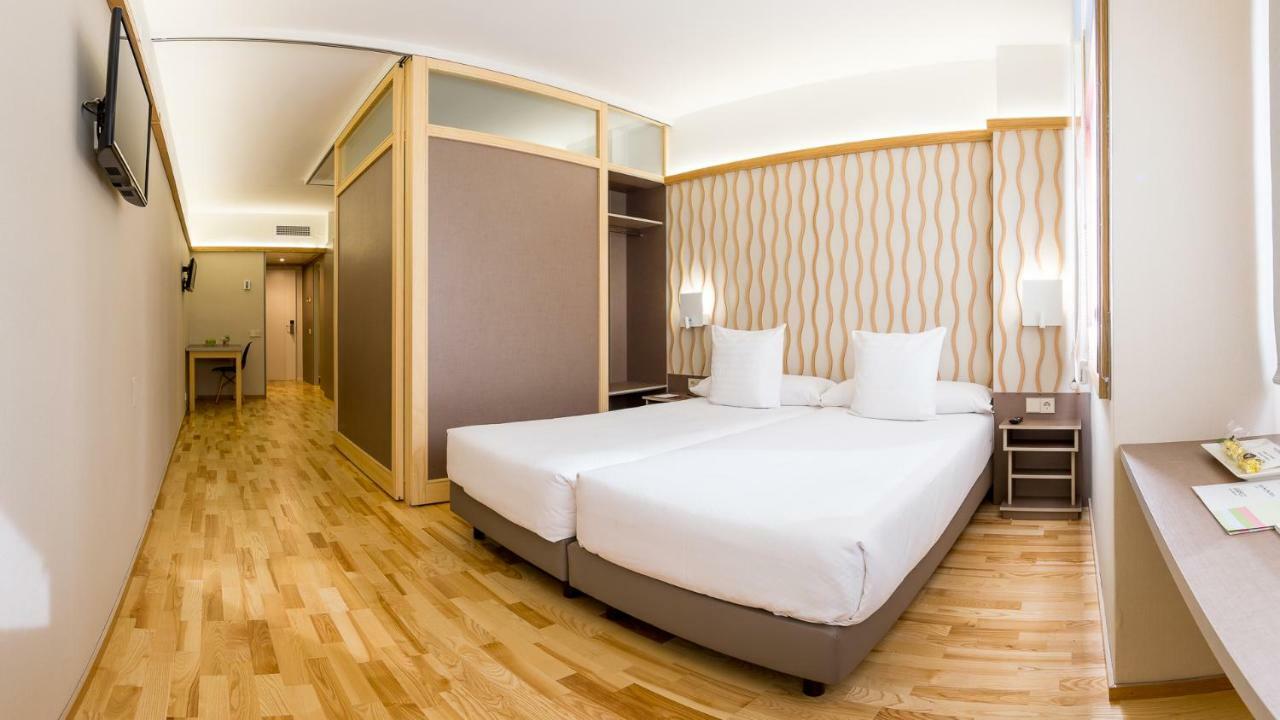 Suite Kitchenette,1226896880:JPEG